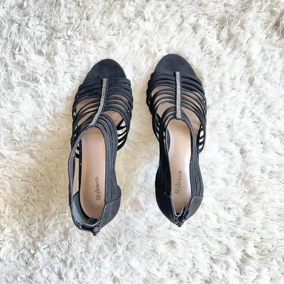 Style & Co. | Shaynaa Strapy Heel - Picture 2 of 9